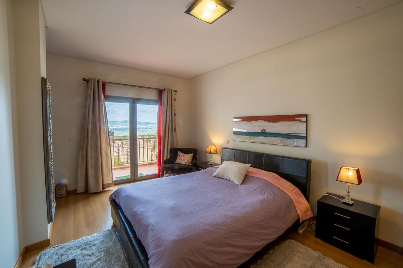 Lovely Apartment Near Airport And Nations Park, With Garage Loures Esterno foto