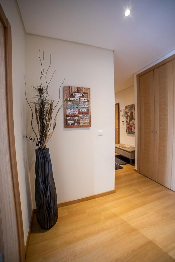Lovely Apartment Near Airport And Nations Park, With Garage Loures Esterno foto