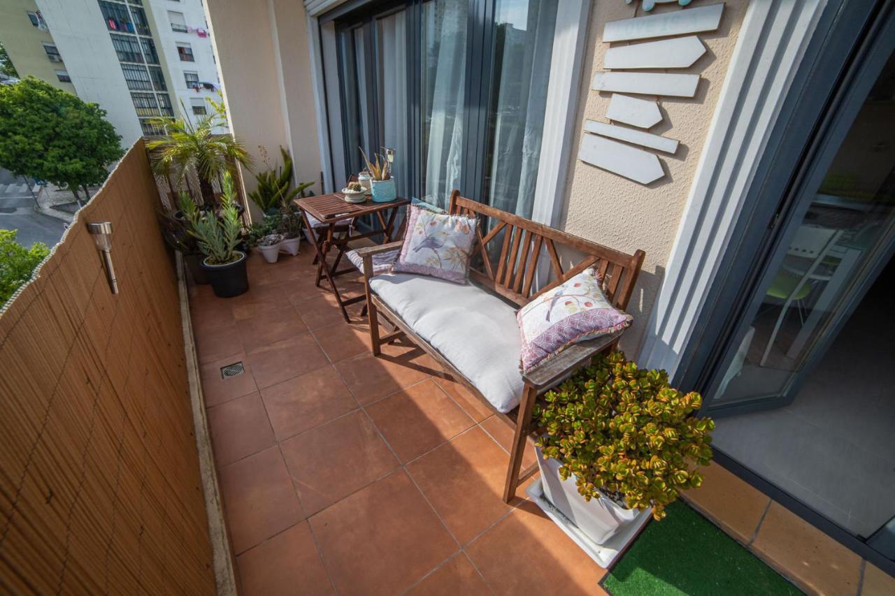 Lovely Apartment Near Airport And Nations Park, With Garage Loures Esterno foto