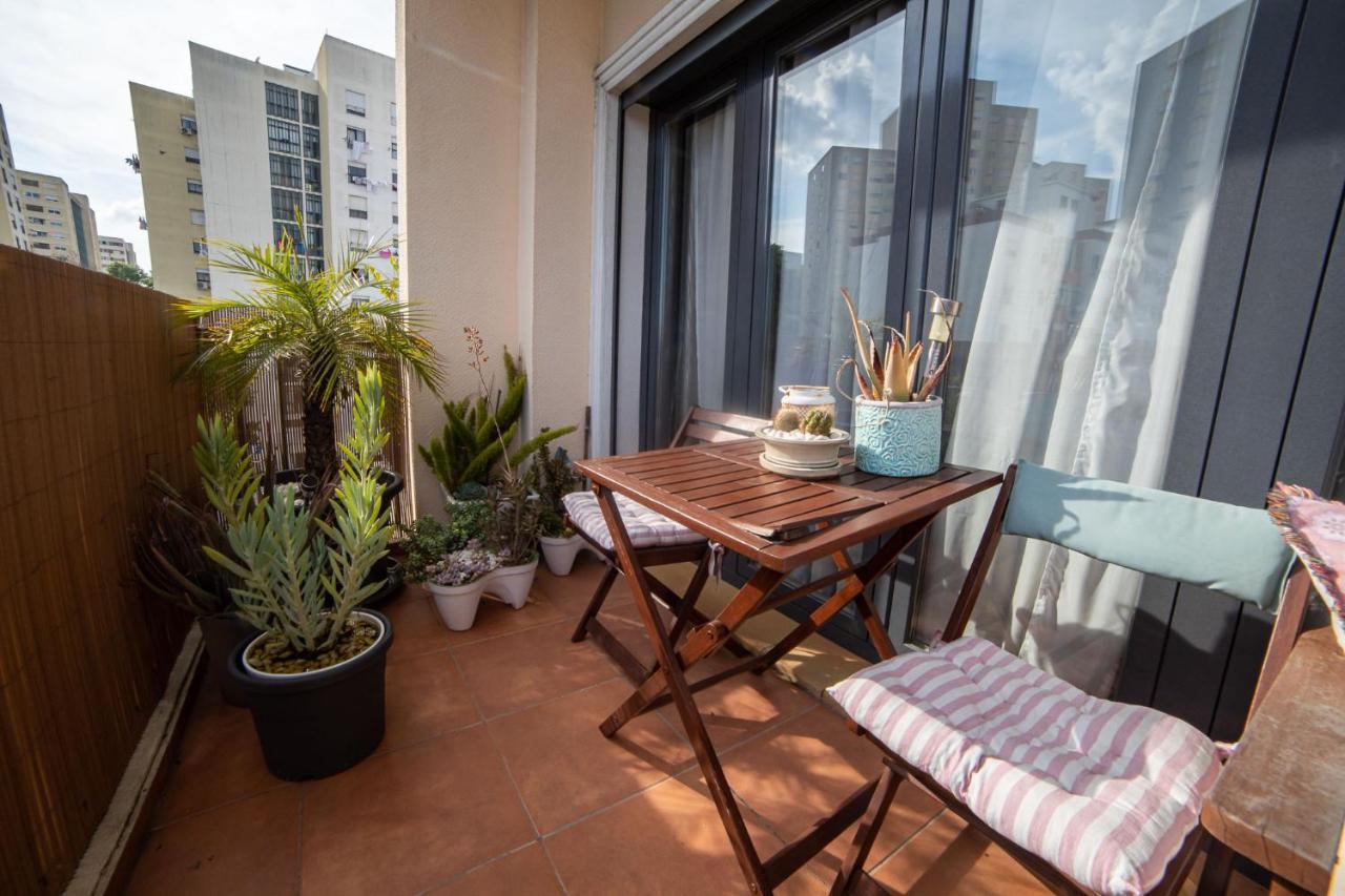 Lovely Apartment Near Airport And Nations Park, With Garage Loures Esterno foto