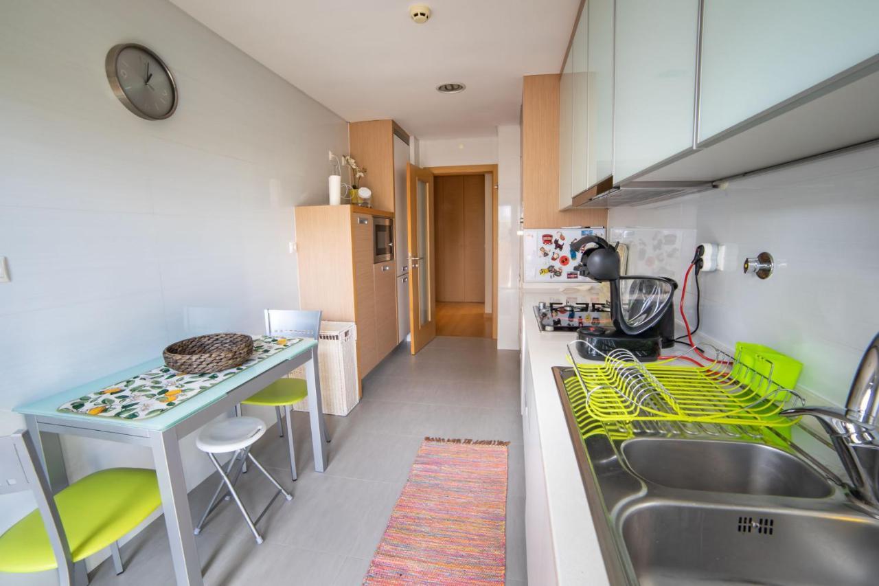 Lovely Apartment Near Airport And Nations Park, With Garage Loures Esterno foto