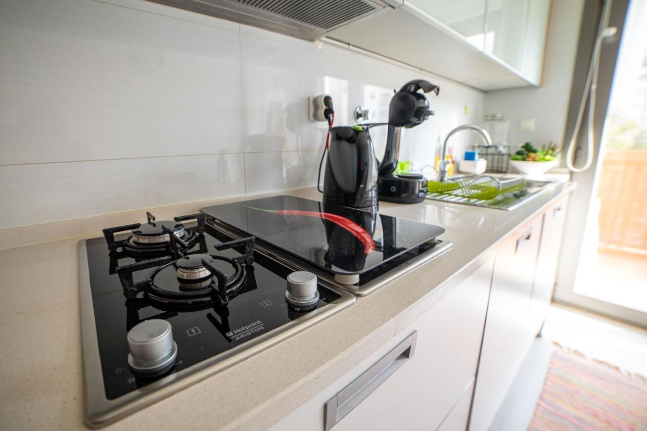 Lovely Apartment Near Airport And Nations Park, With Garage Loures Esterno foto