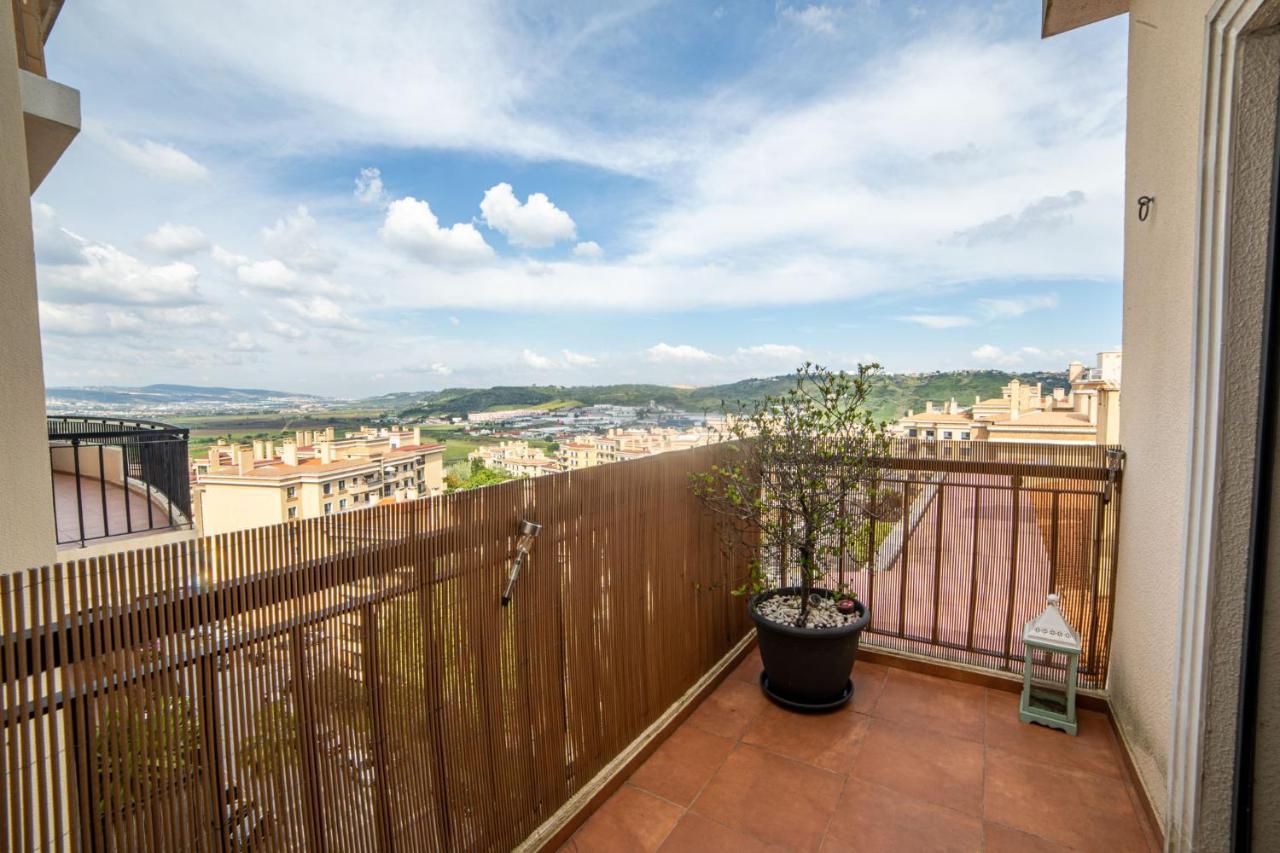 Lovely Apartment Near Airport And Nations Park, With Garage Loures Esterno foto