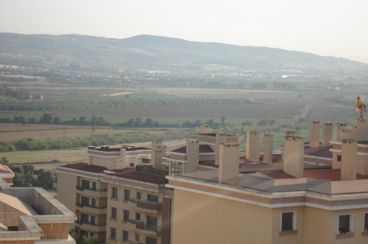 Lovely Apartment Near Airport And Nations Park, With Garage Loures Esterno foto